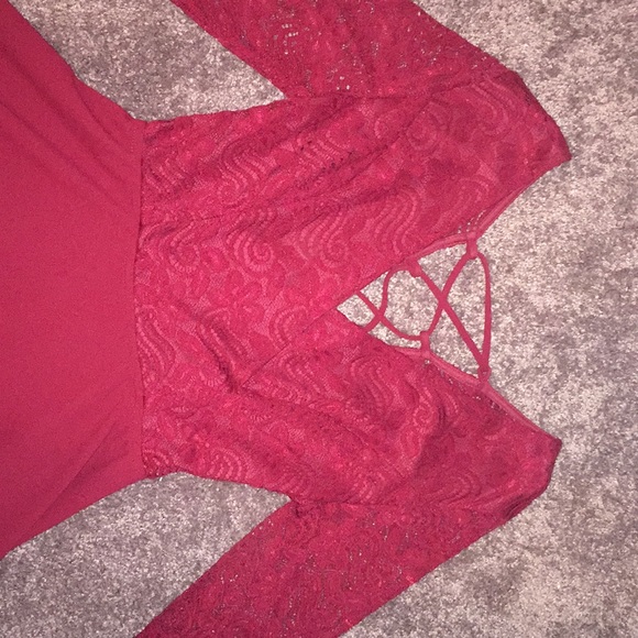 Windsor burgundy homecoming dress. - Picture 5 of 7